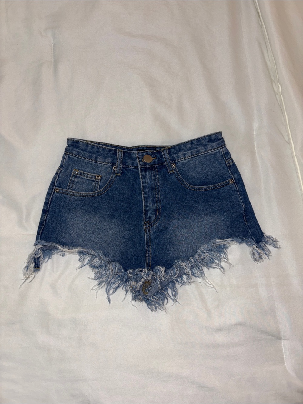 Denim Frayed Hem High-Waist Women's Shorts - Blue